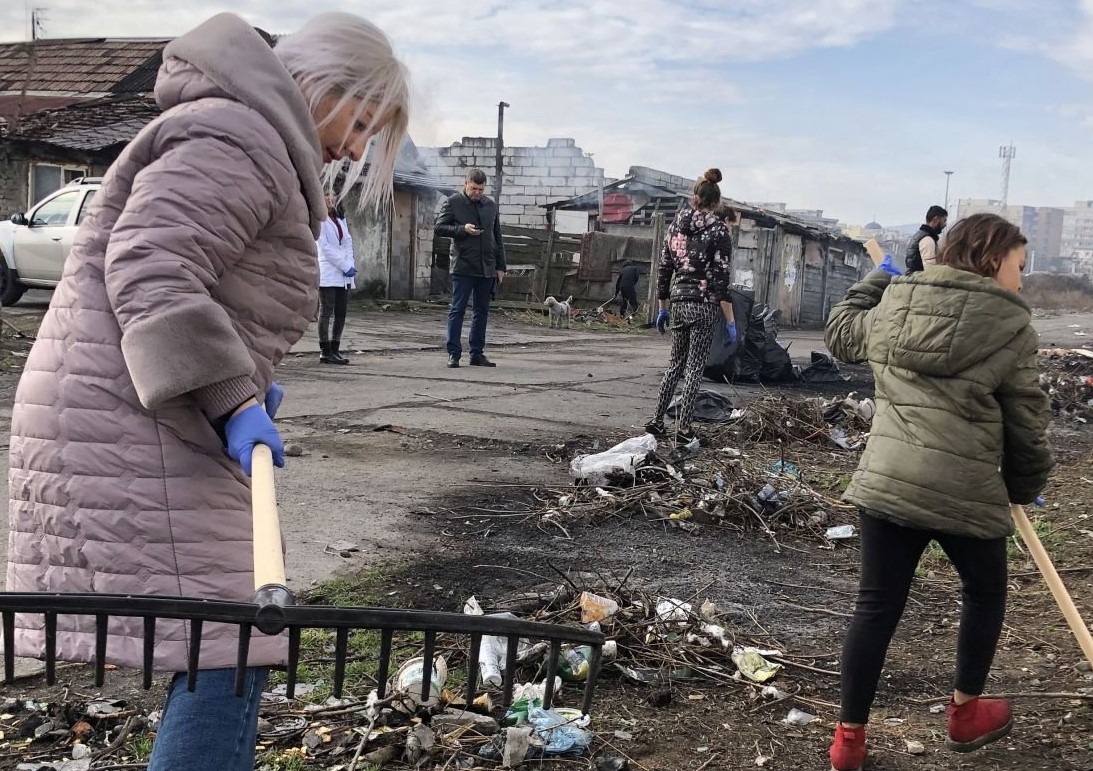 DAS Deva: Curățenie de primăvară în cartierul Grigorescu