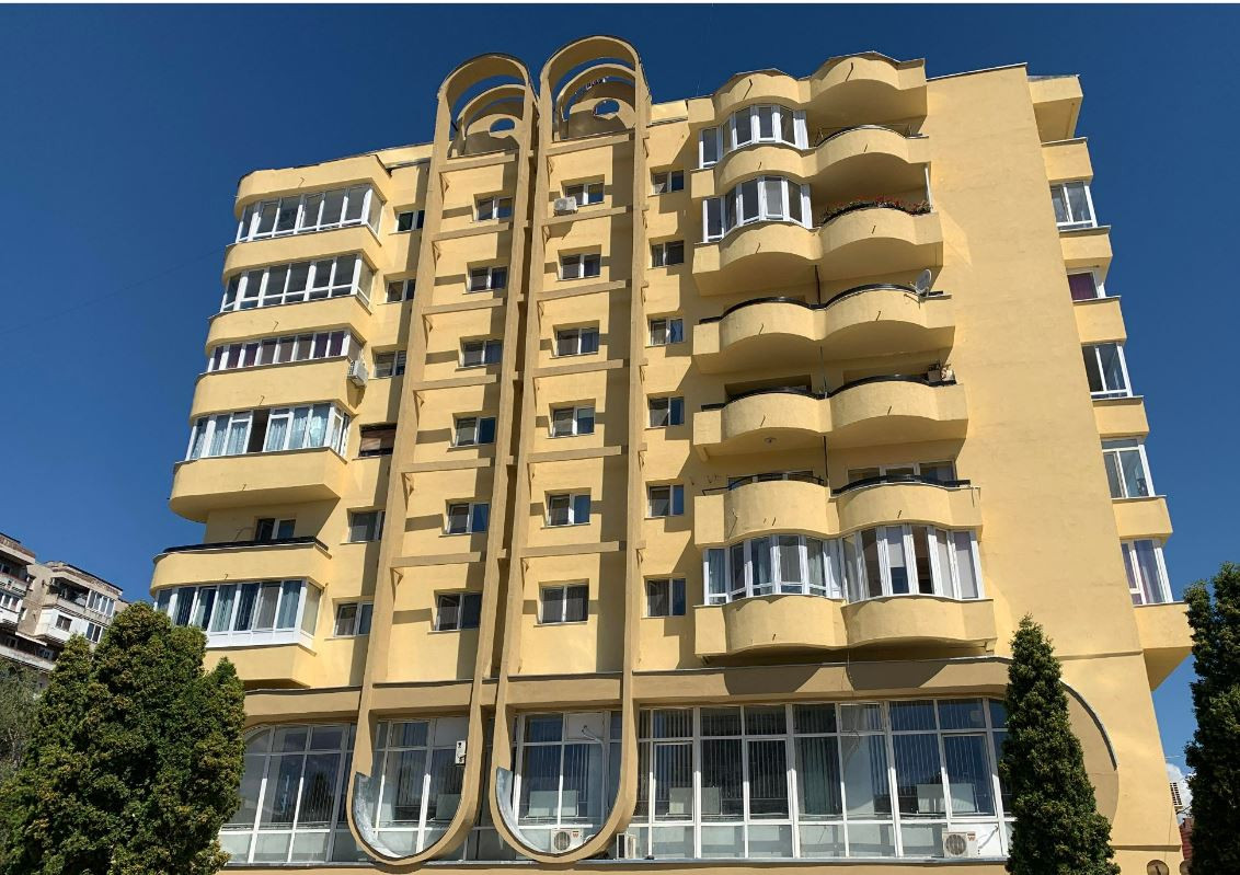 S-au finalizat lucrările de creștere a eficienței energetice a  blocului 8 de pe Bulevardul Decebal din municipiul Deva
