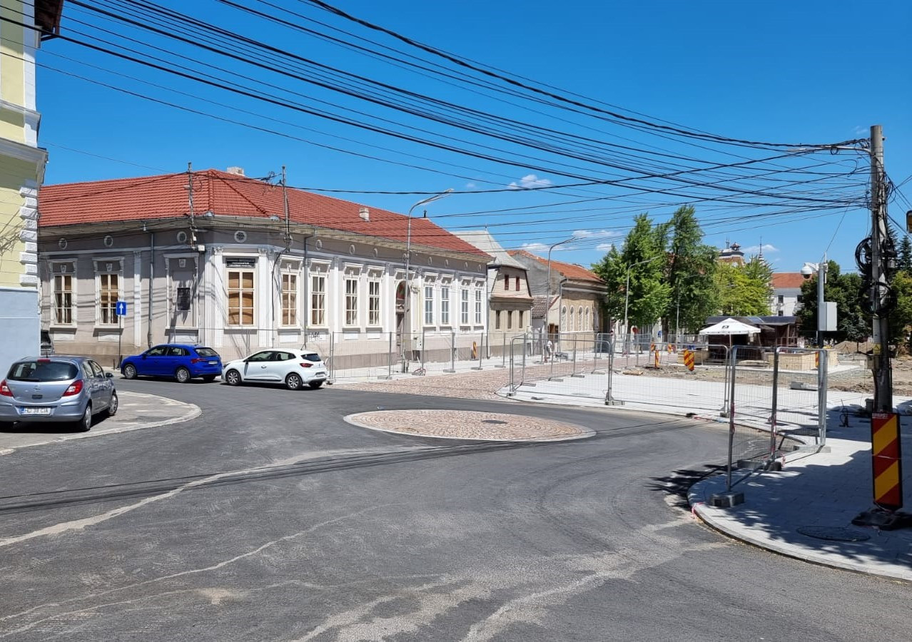 Parcarea Publică din Piața Unirii din municipiul Deva a fost redeschisă!