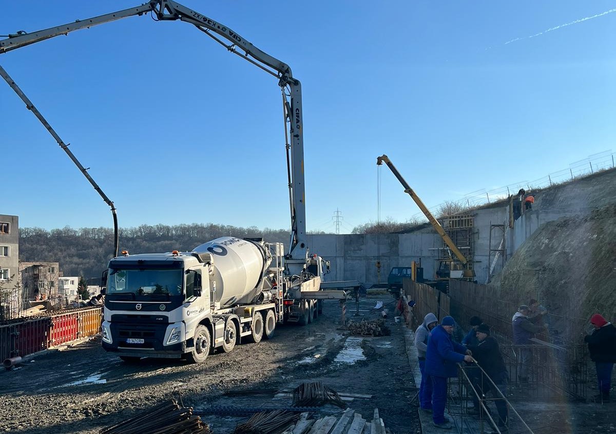 Lucrările la construcția Centrului de zi pentru asistență comunitară din cartierul Micro 15, Aleea Streiului, avansează!
