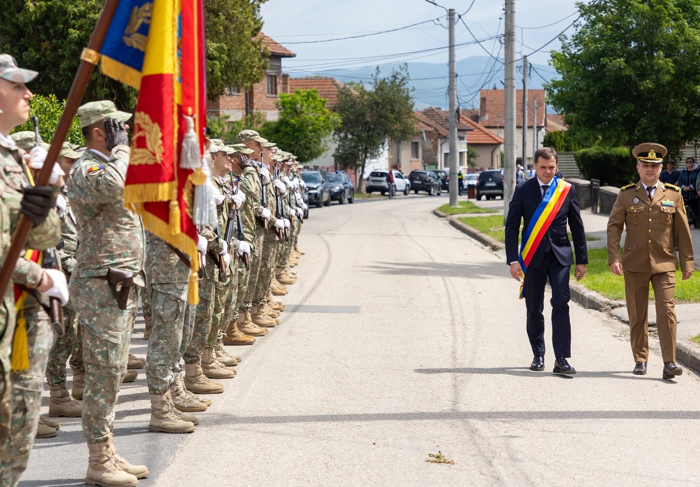 Respect și recunoștință de Ziua Eroilor