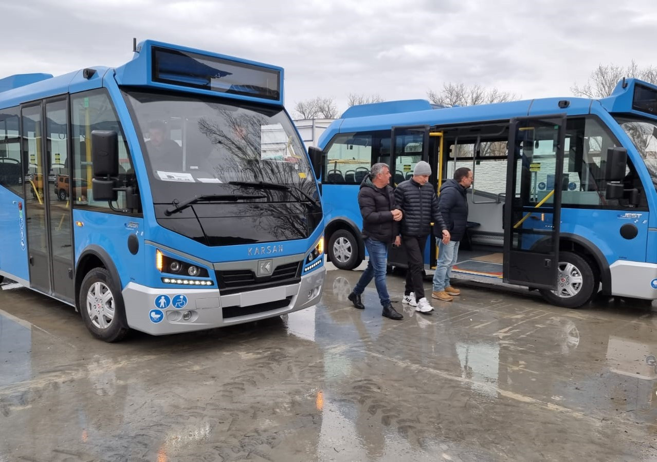 Au sosit primele 10 microbuze electrice la Deva!