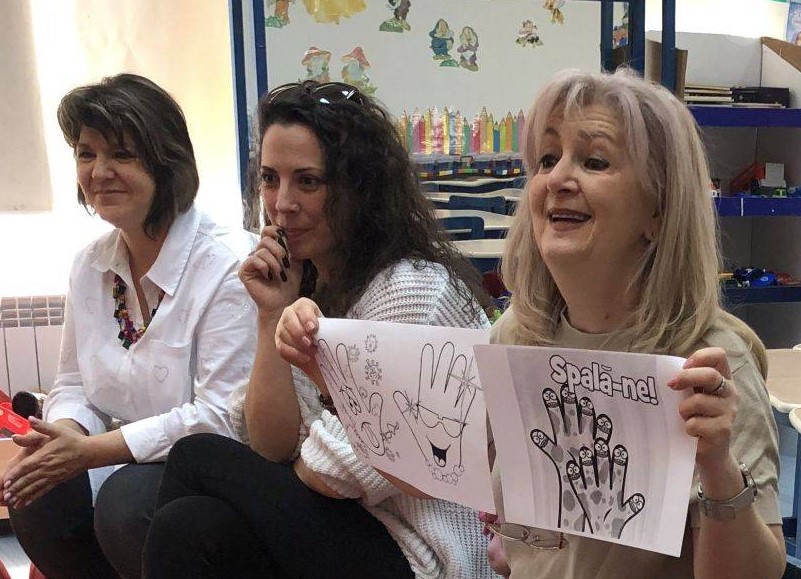 DAS Deva: Fifi, Microbul Poznaș și alimentația sănătoasă – o poveste educativă pentru preșcolarii de la Liceul de Arte 