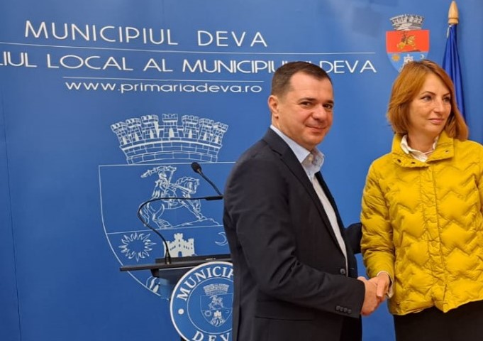 Lucian Ioan Rus, primarul municipiului Deva, continuă audiențele cu cetățenii: Angajament pentru transparență și dialog direct
