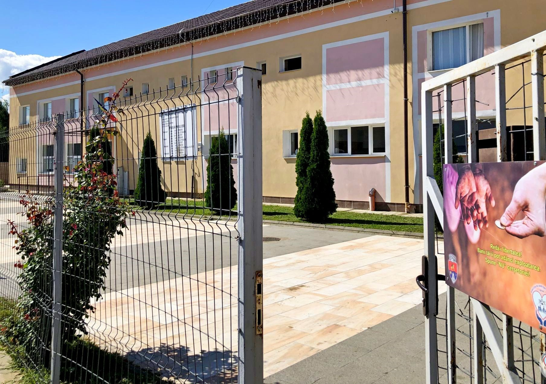SERVICII SOCIALE: 30 de porții de hrană, gratuite, pe zi - pentru persoanele fără adăpost