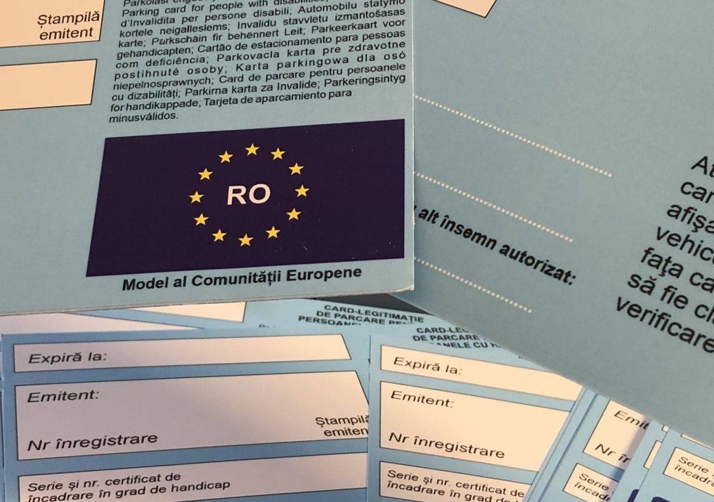 Legitimații pentru parcare gratuită – eliberate pe loc, la Deva! Unde se depun cererile și cine beneficiază de aceste documente