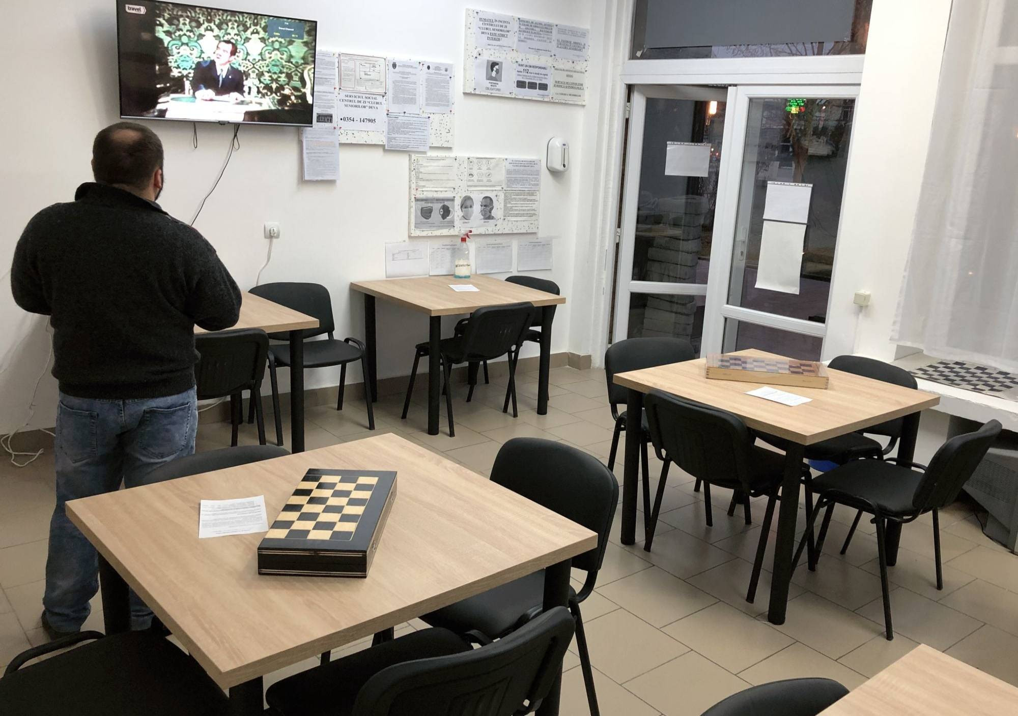 Centrul de zi „Clubul Seniorilor” Deva își modifică programul - de luni, 28 martie 2022