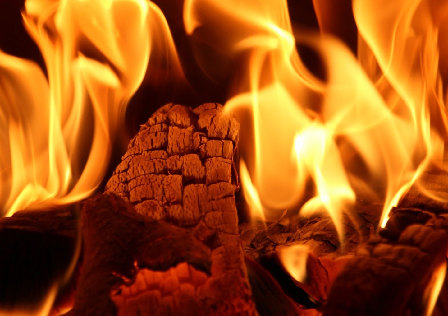 DAS Deva plătește ajutorul de încălzire cu combustibili solizi pentru tot sezonul rece 2024-2025