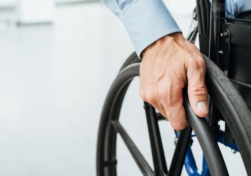 DAS Deva: 700 de copii și adulți cu dizabilități primesc indemnizația pentru luna martie