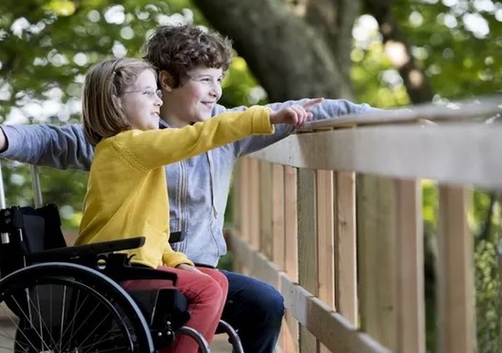 DAS Deva: 670 de copii și adulți cu dizabilități primesc indemnizația pentru luna iulie 2024
