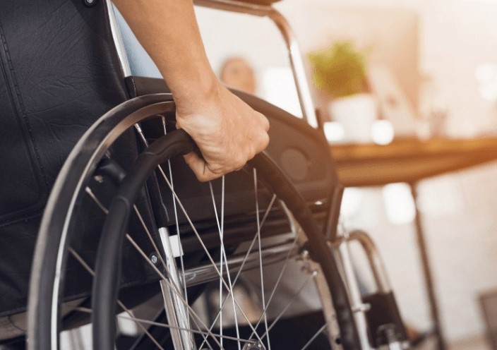 DAS Deva: Peste 700 de copii și adulți cu dizabilități primesc indemnizația pentru luna februarie