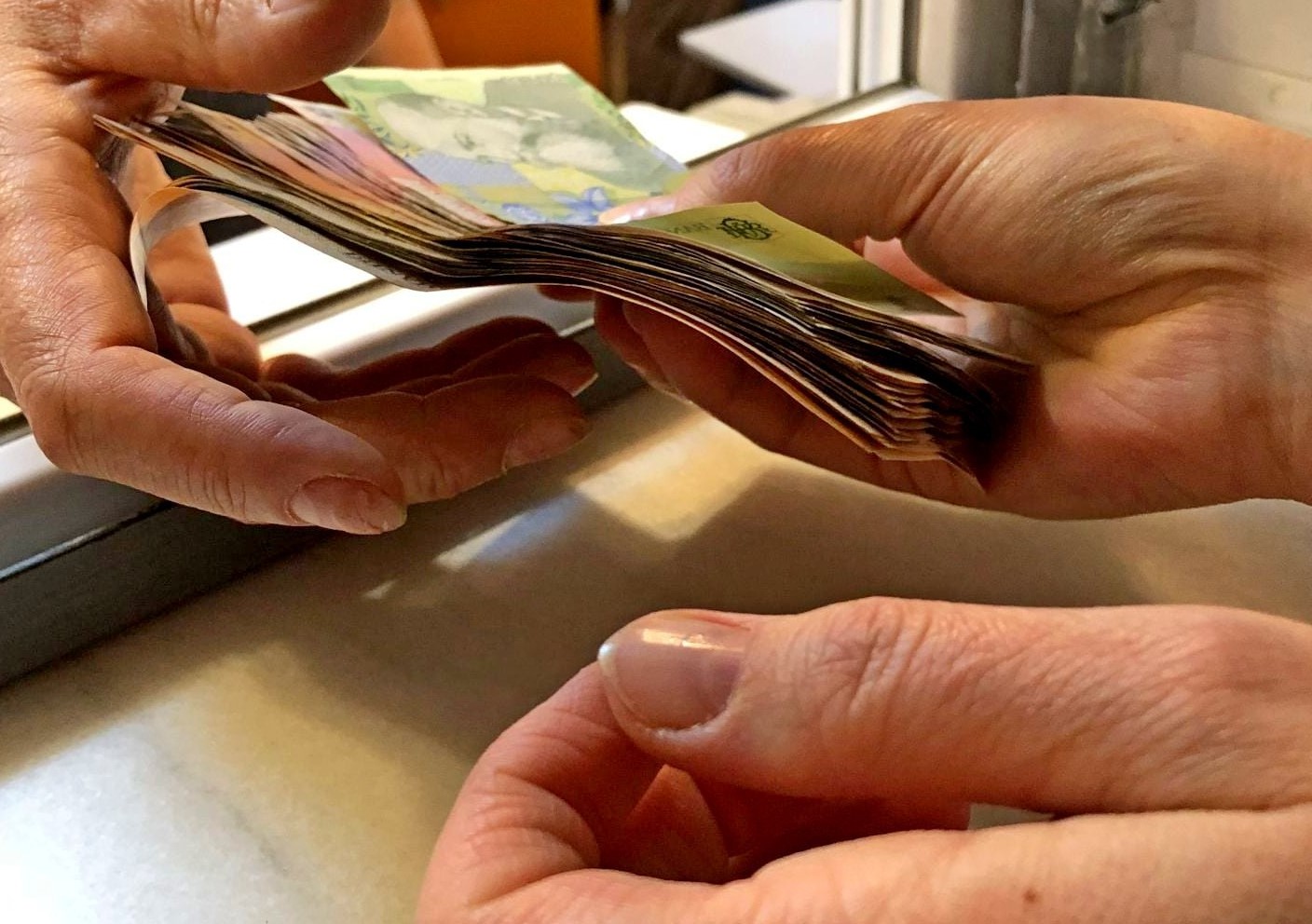 PROGRAM SPECIAL la casieria DAS Deva. Ultima zi de încasări a anului: 23 decembrie 2024