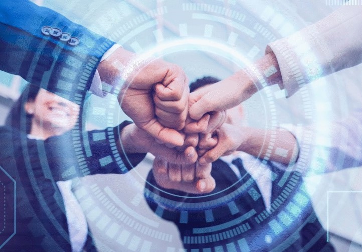 DAS Deva: Aproape jumătate de miliard de euro pentru inițierea de afaceri de către tineri vulnerabili, inclusiv aparținând minorității rome 