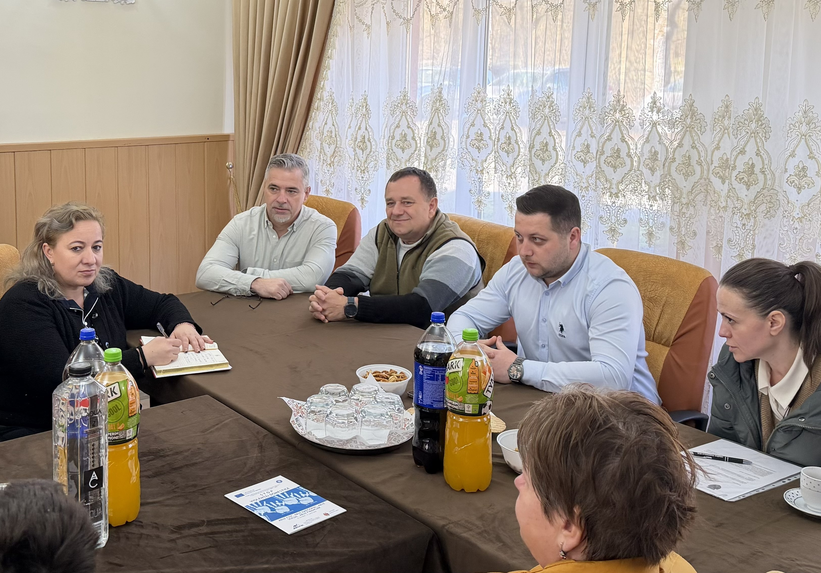 Tineret pentru viitor: Sprijin real pentru dezvoltarea tinerilor din județul Hunedoara