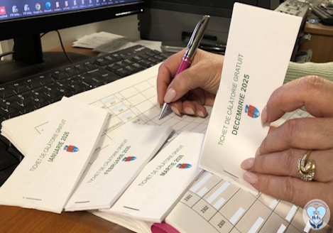 DAS Deva distribuie, de luni, tichetele de călătorie gratuite - destinate persoanelor cu dizabilități