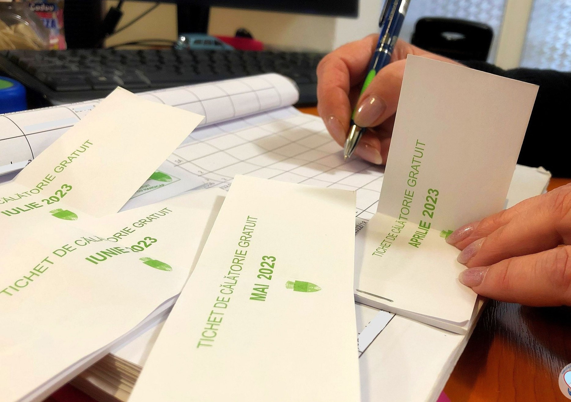 Termen prelungit pentru distribuirea tichetelor gratuite de călătorie, destinate persoanelor cu dizabilități