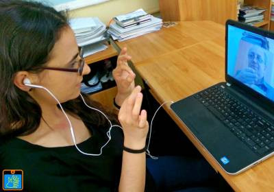 „VOCI PENTRU MÂINI”. DAS Deva își îmbunătățește comunicarea cu persoanele cu deficiențe de auz