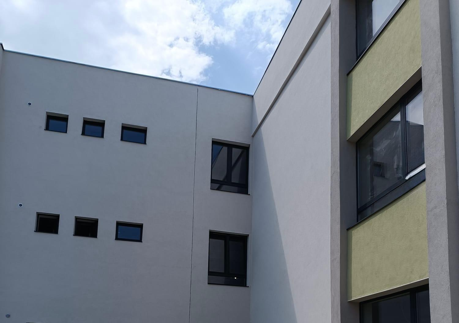 Educație într-un spațiu modern și eficient energetic – Lucrările la Liceul de Arte din Deva sunt finalizate în procent de peste 80% 