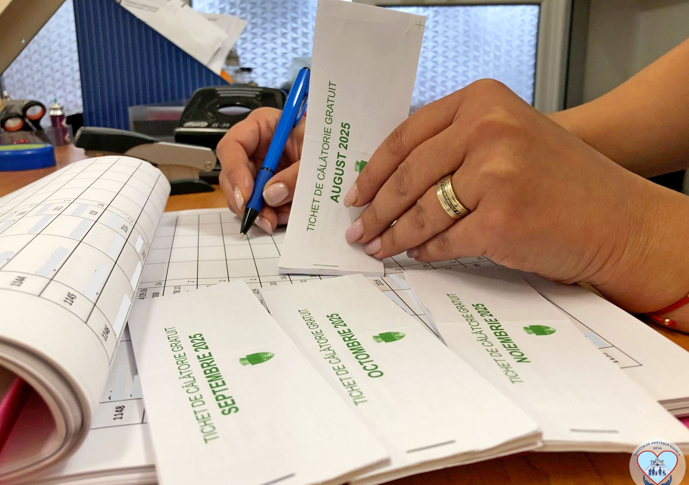 DAS Deva distribuie, de luni, tichetele de călătorie gratuite - destinate persoanelor cu dizabilități