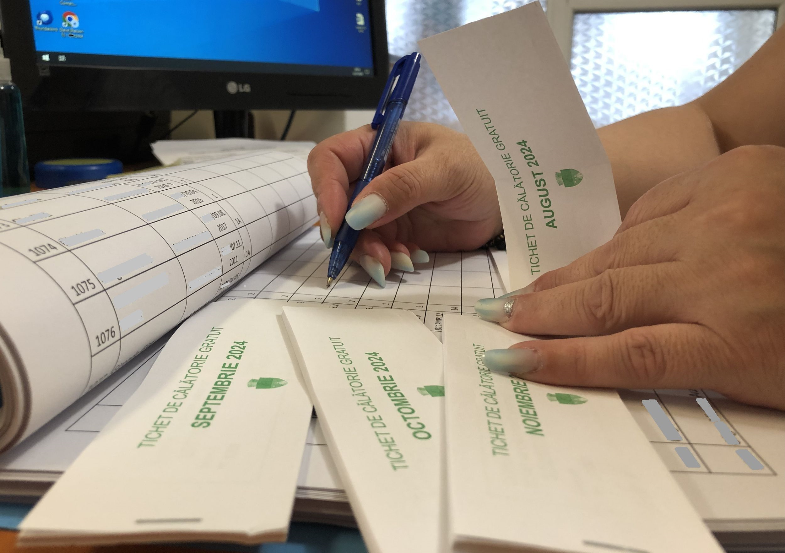 DAS Deva distribuie, de luni, tichetele gratuite de călătorie - destinate persoanelor cu dizabilități