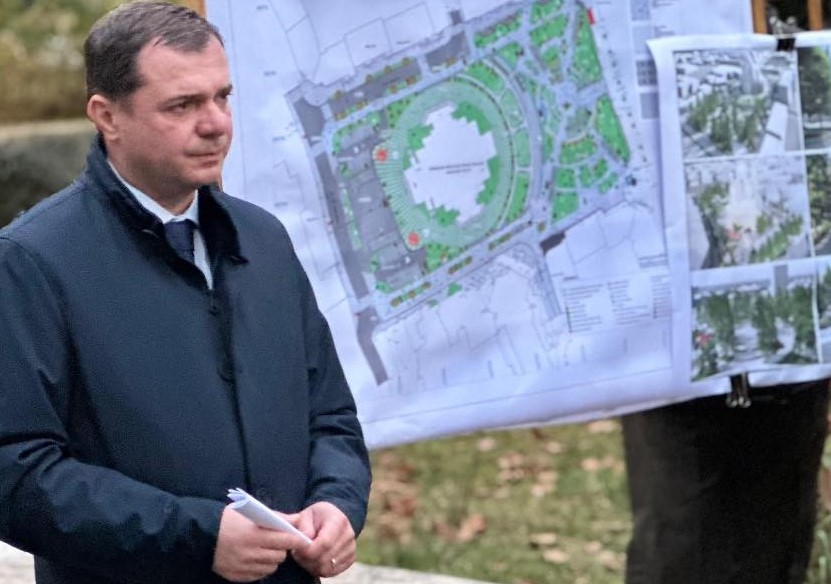 Primăria Municipiului Deva a organizat prima dezbatere publică pentru reamenajarea Parcului I.C. Brătianu