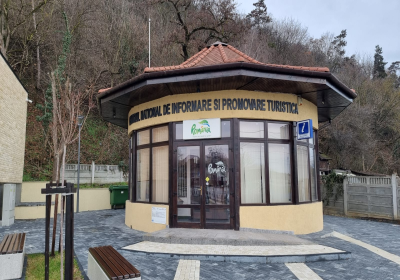 Centrul Național de Informare și Promovare Turistică - Program special în perioada Crăciunului și a Anului Nou