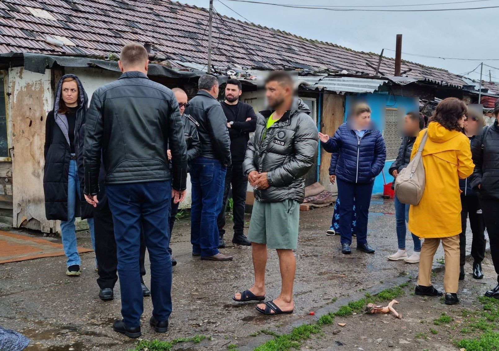 Reprezentanți din 6 instituții ale statului au evaluat situația comunităților rome din Deva