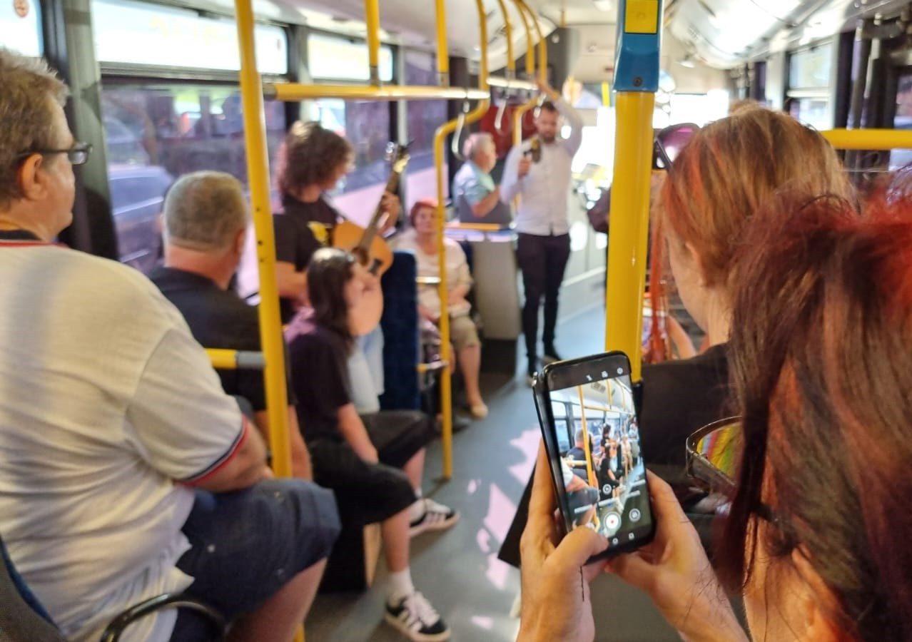 Autobuzul cu Jazz