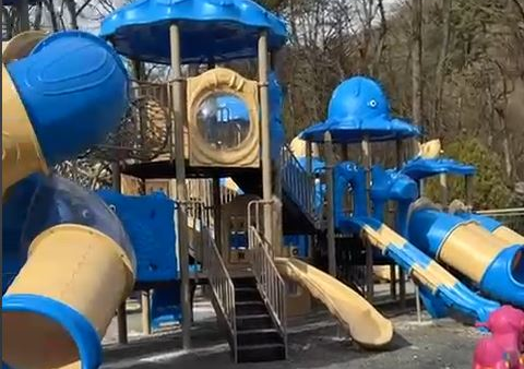 Modernizarea locului de joacă din Parcul ,,Cetate” Deva se apropie de final!