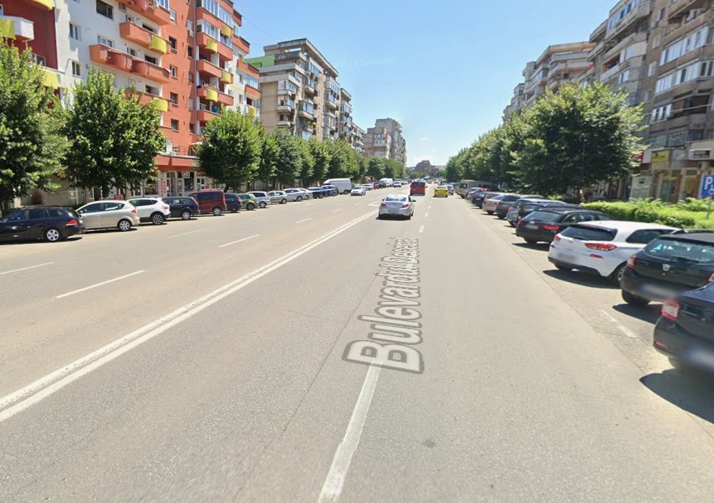 Primăria Municipiului Deva și serviciile de specialitate continuă acțiunile de igienizare și trasare a locurilor de parcare 