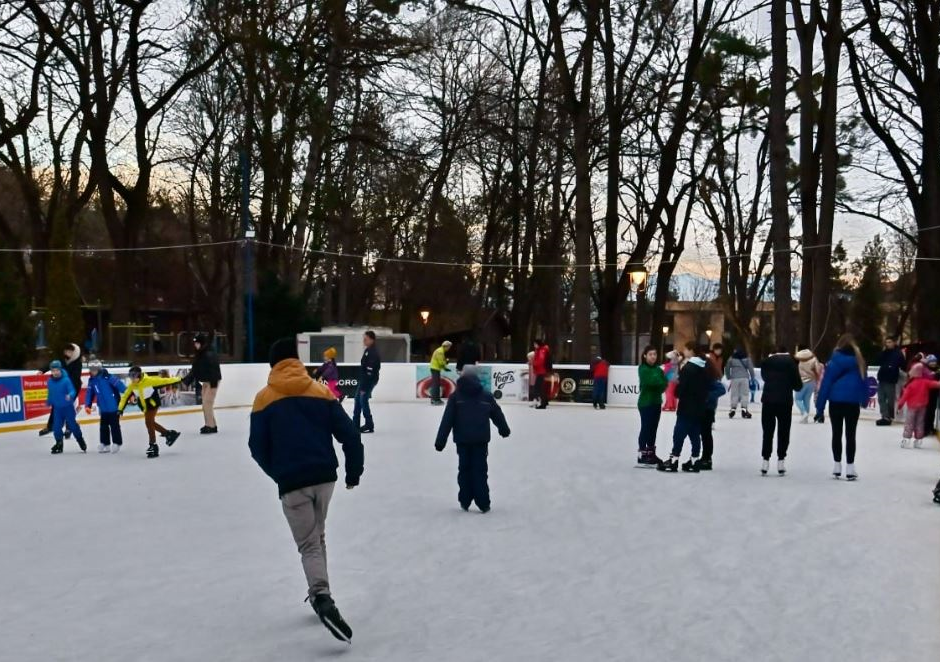 Patinoarul din Deva - record la distracție!