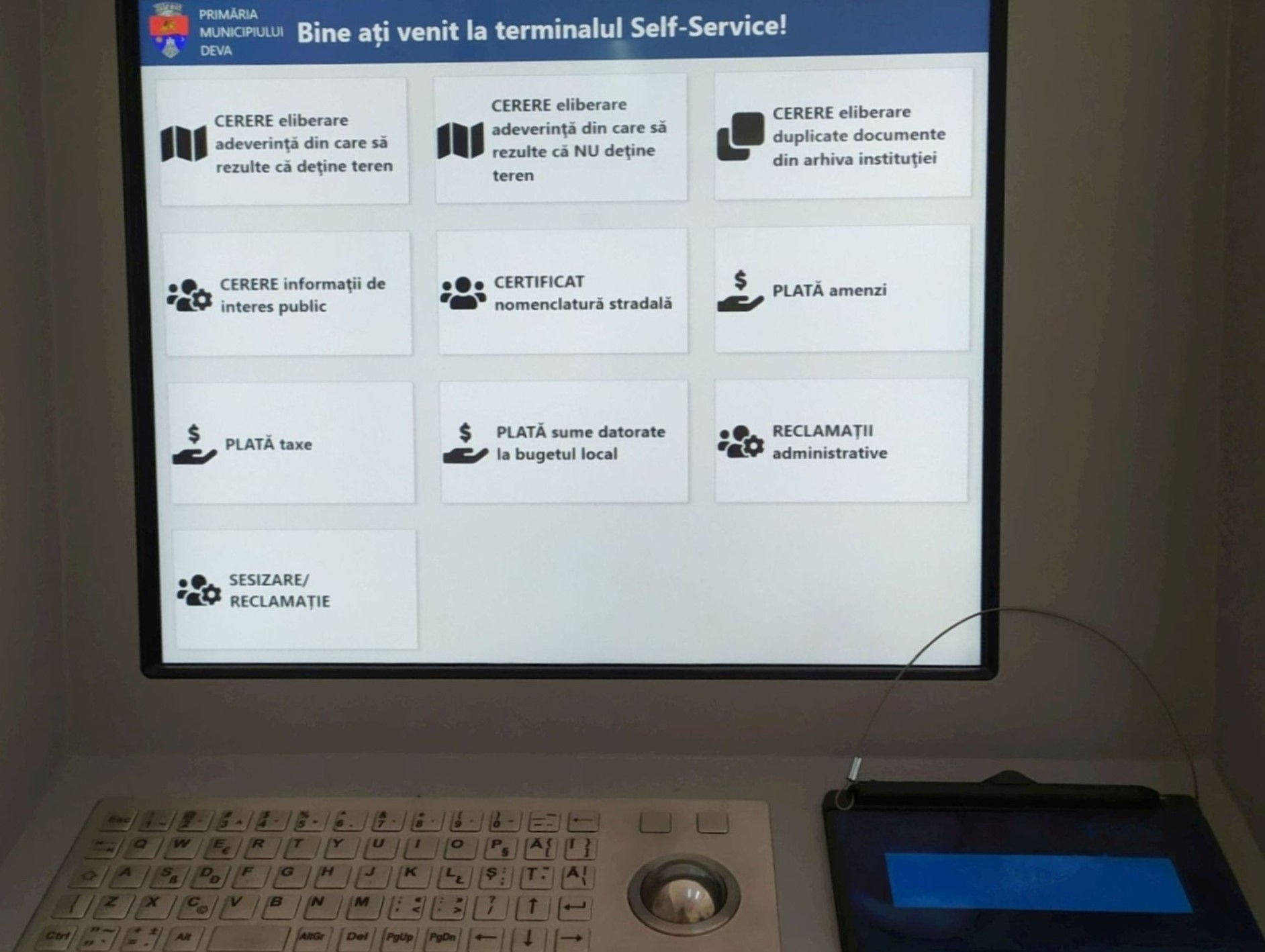 Simplu și rapid: Cum își pot plăti devenii taxele și impozitele locale