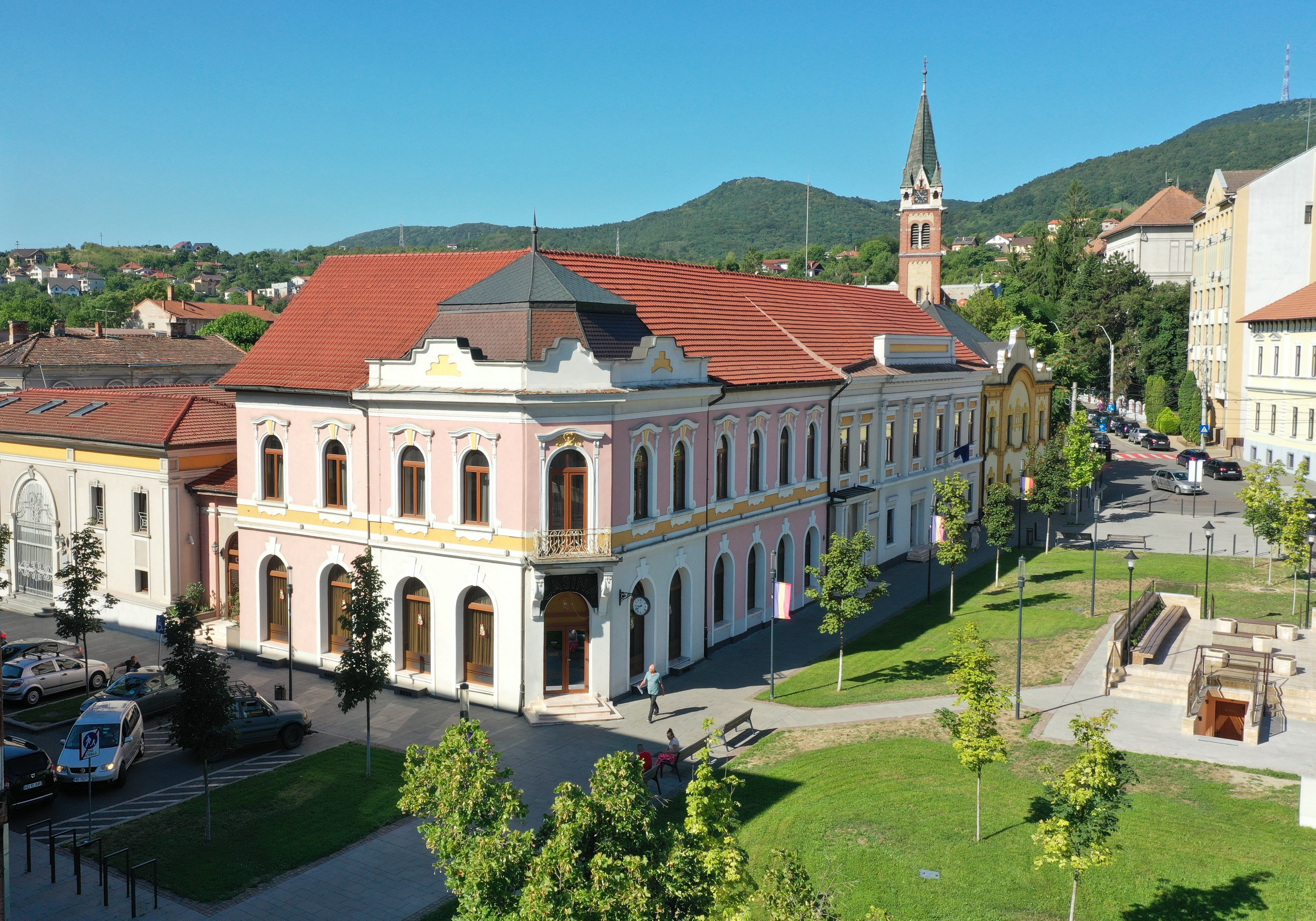 CASINA ROMÂNĂ, azi Restaurantul Bachus şi Cercul militar Deva