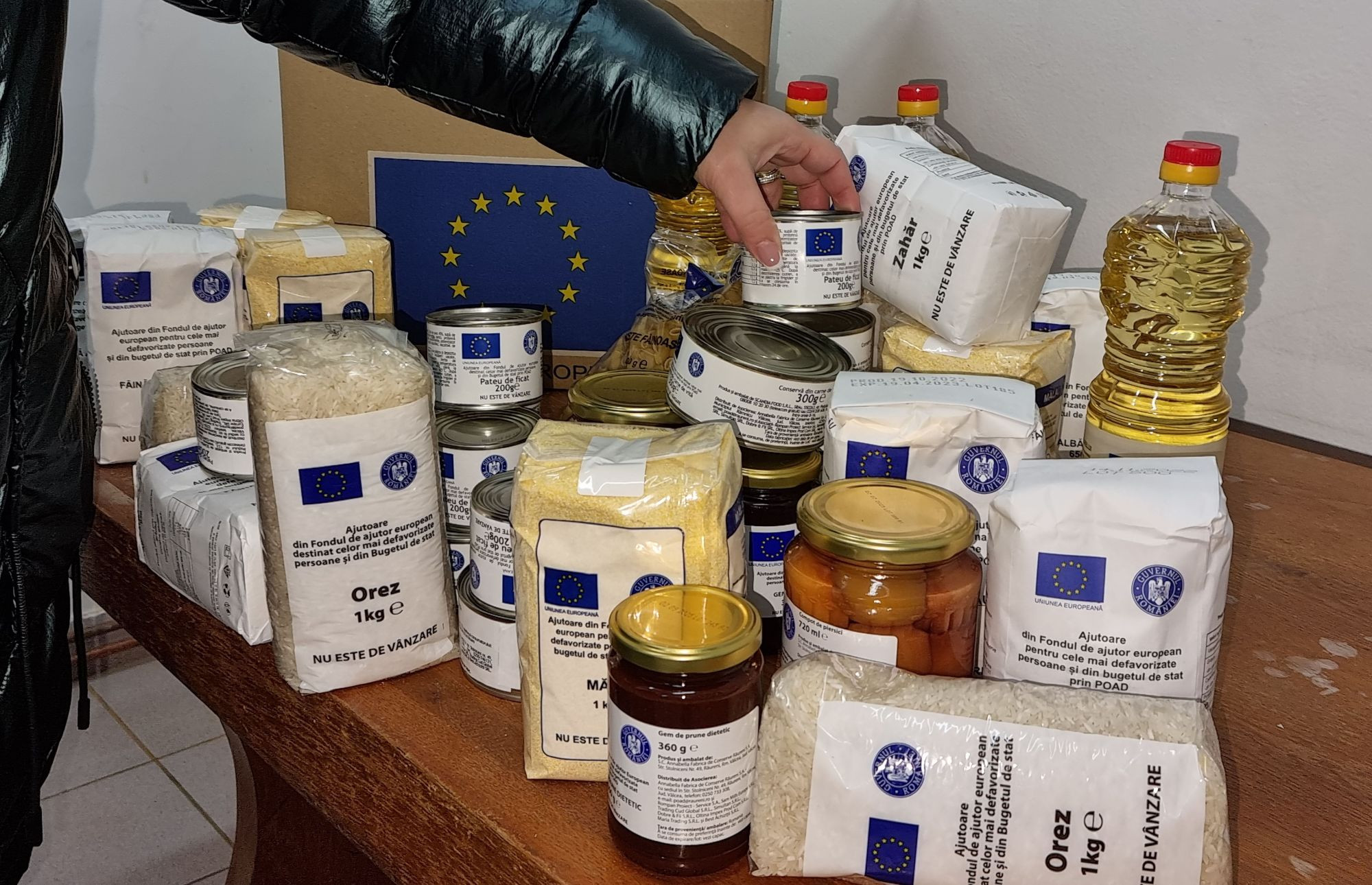 Peste 600 de persoane defavorizate, din Deva, vor primi alimente gratuite de la Uniunea Europeană – din 5 decembrie 2022!